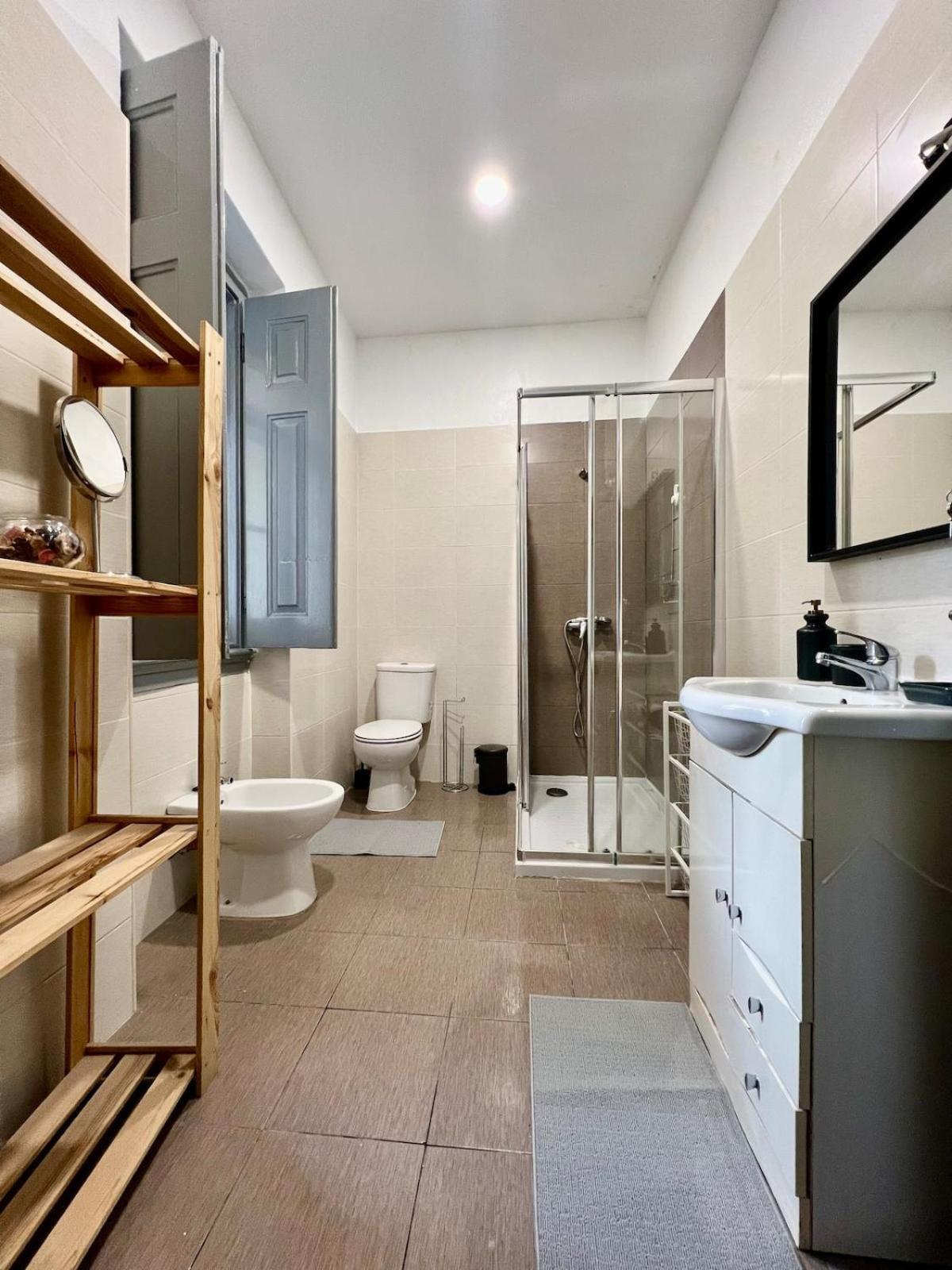 3 Bedroom With Balcony Lisbon