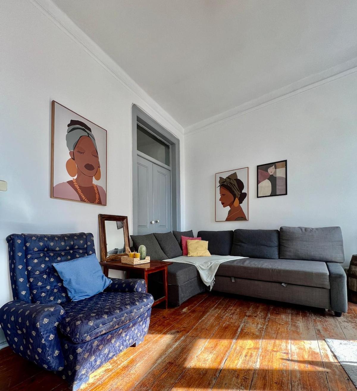 3 Bedroom With Balcony Apartment Lisbon