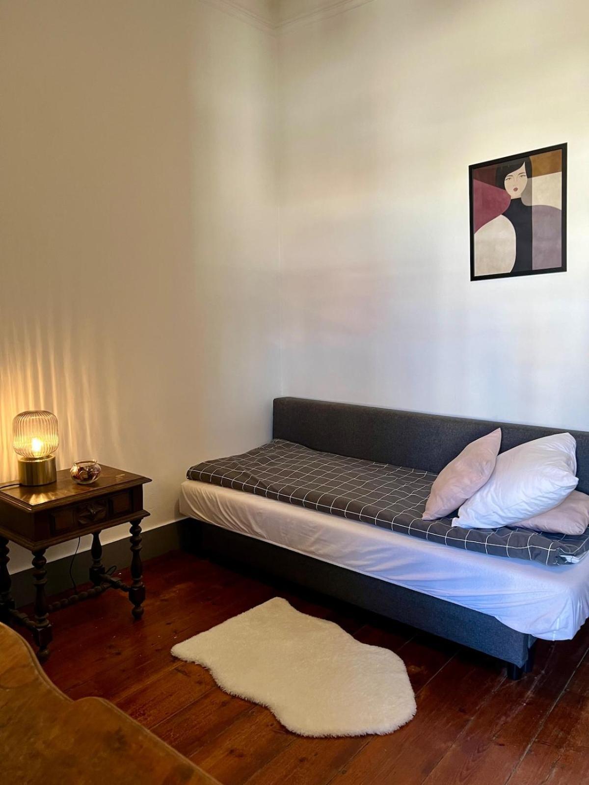 Apartment 3 Bedroom With Balcony Lisbon