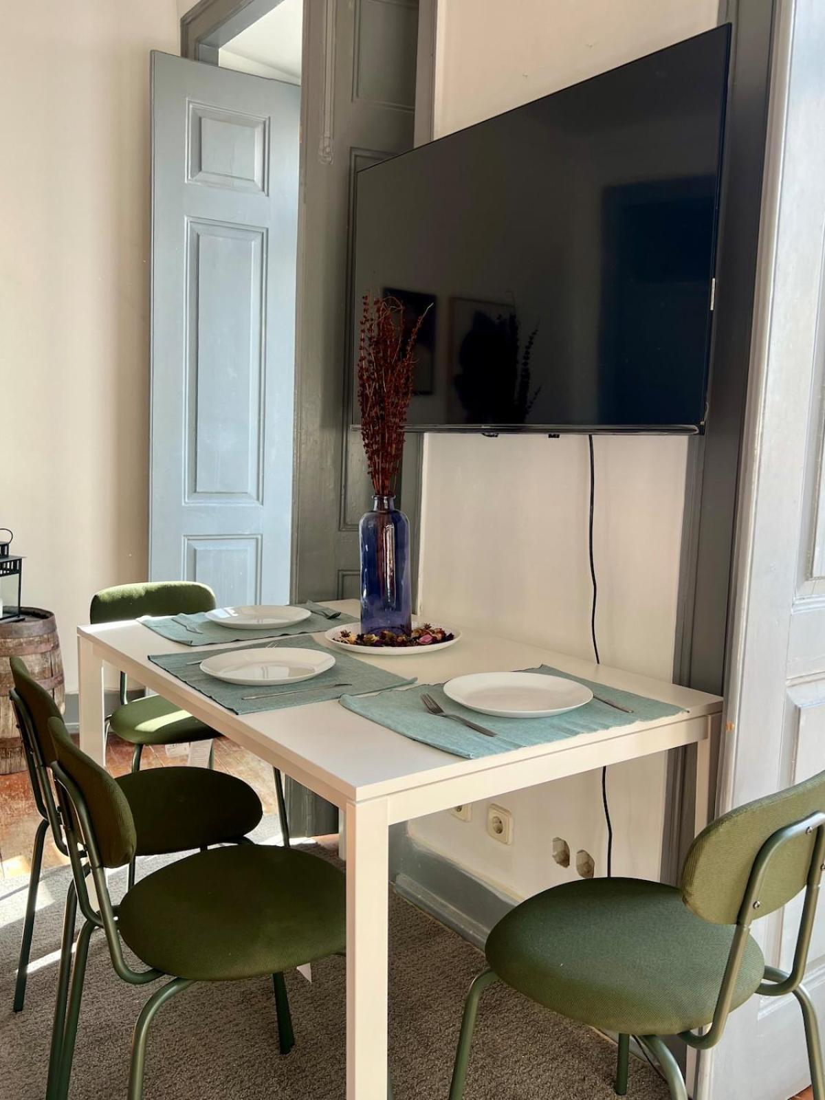 3 Bedroom With Balcony Lisbon